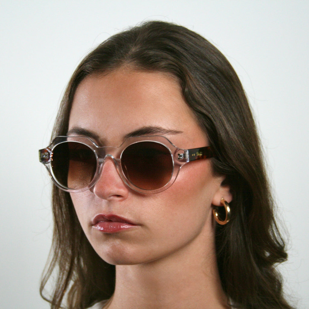 Atitlan sunglasses in Green - Di Capo eyewear