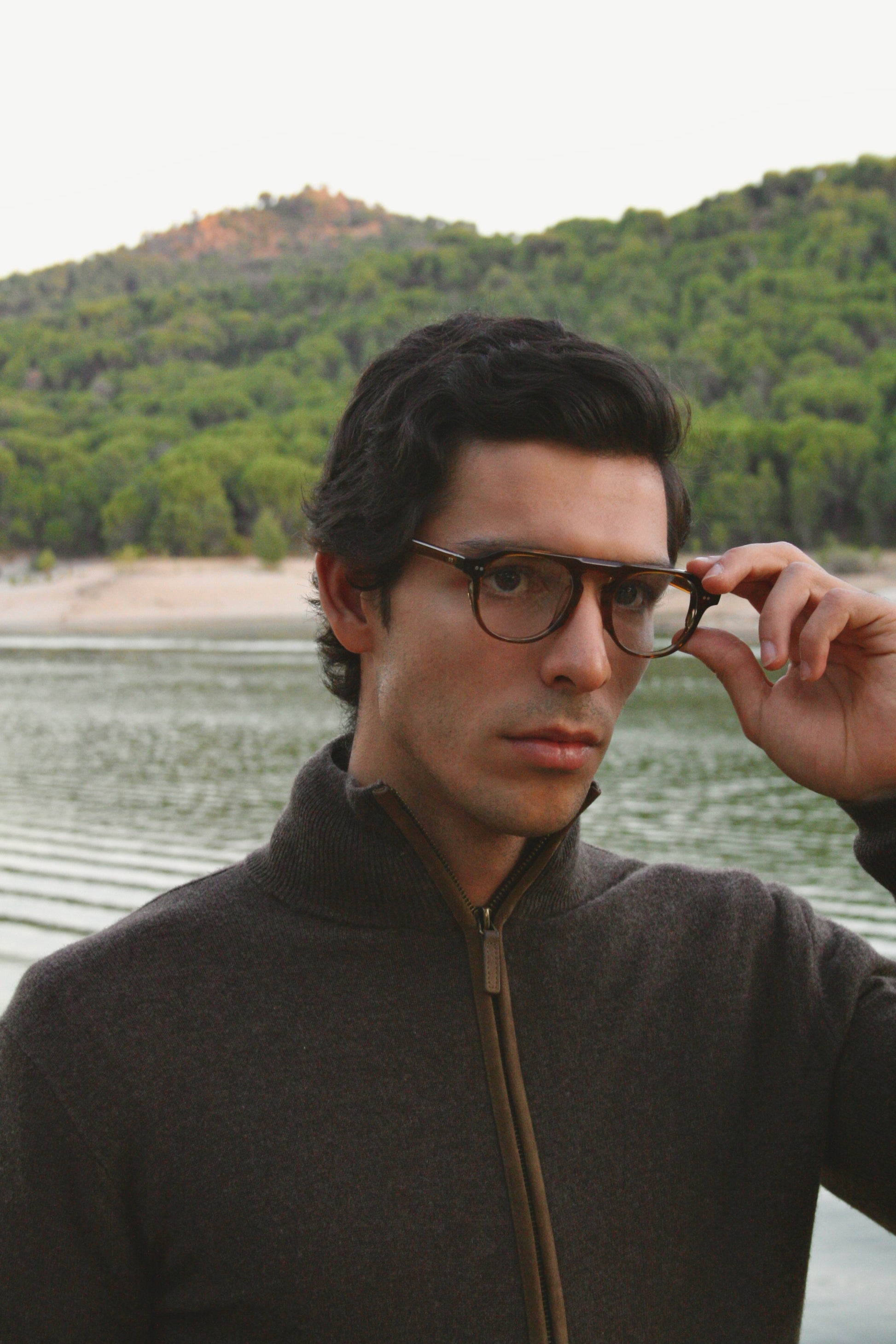 Di Capo Siargao sunglasses - Black acetate frame detail